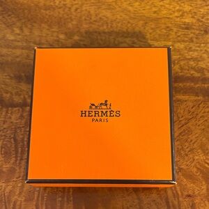 Hermès Signature Orange Gift Box